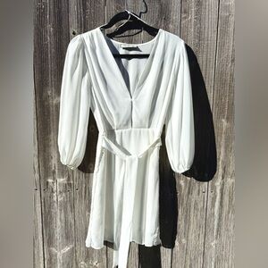 2Bella Boutique Off-White / Ivory Mini Dress – Size S